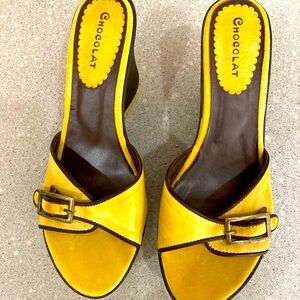 Beautiful yellow and brown wedges. New.